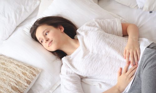 Πότε σταθεροποιείται η περίοδος στην εφηβεία;