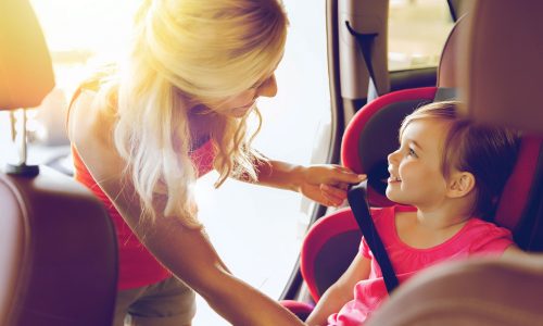 Νέοι κανονισμοί παιδικών καθισμάτων αυτοκινήτου από 30 Ιουνίου - Τι πρέπει να ξέρουν οι γονείς