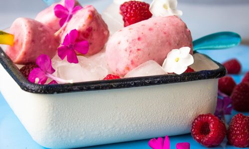Καλοκαιρινή απόλαυση με 3 υλικά: Παγωτάκι-έκπληξη για τα παιδιά (και όχι μόνο!)