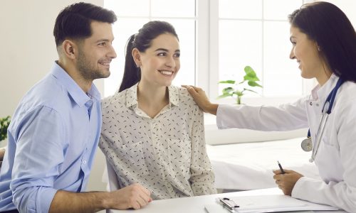 Μπορεί η Τεχνητή Νοημοσύνη να βοηθήσει τα υπογόνιμα ζευγάρια να αποκτήσουν παιδί;