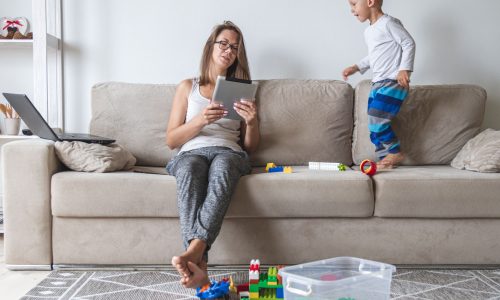 Πόσο παρόντες είμαστε στην καθημερινότητα των παιδιών μας;