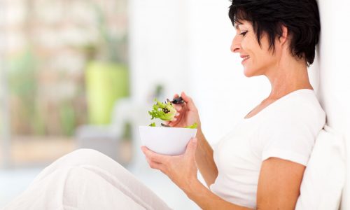 Ποια είναι η κατάλληλη διατροφή για την εμμηνόπαυση;