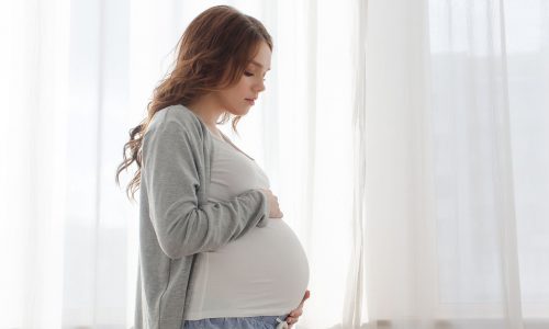 Αιμορραγία στην εγκυμοσύνη: Ποιες είναι οι πιθανές αιτίες και πώς θα την αντιμετωπίσετε