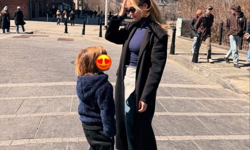 Περήφανη για τον γιο της η Δούκισσα Νομικού - Τι έκανε για την αδελφή του που τη συγκίνησε