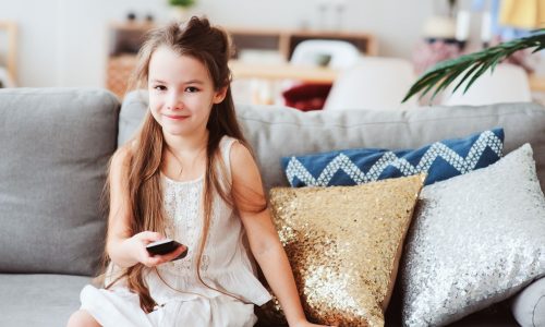 Ποια είναι η κατάλληλη ηλικία για να μείνει το παιδί μόνο του στο σπίτι;