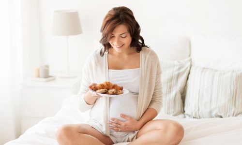 Πρέπει οι έγκυες να εμπιστεύονται τις διατροφικές συμβουλές που βρίσκουν στο διαδίκτυο;