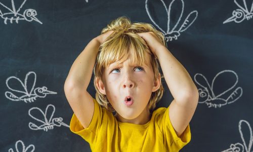 Πώς να προστατεύσετε το μωρό σας από τα κουνούπια; Παιδίατρος εξηγεί τι πρέπει να προσέχετε