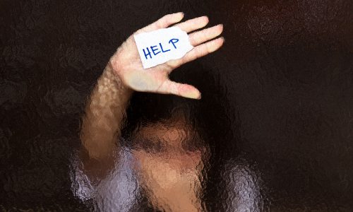 Κάθε 3 ημέρες, δύο παιδιά με αυτοκτονικές σκέψεις ζητούν βοήθεια