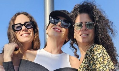 Κατερίνα Διδασκάλου: Τι πήρε μαζί της στις διακοπές για να της θυμίζει τα παιδιά και τα εγγόνια της