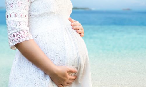 Πρήξιμο, αφυδάτωση και καύσωνας στην εγκυμοσύνη – Πρακτικές λύσεις