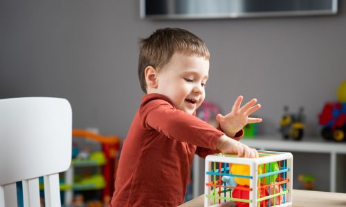 11 έξυπνες δραστηριότητες στο σπίτι για παιδιά έως 2 ετών