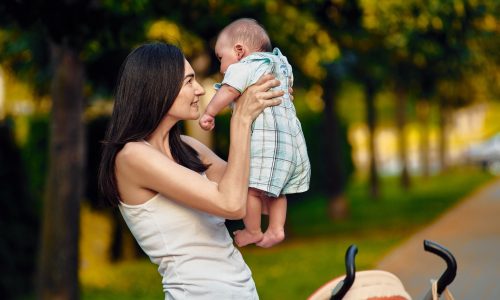 Αν αυτό το καλοκαίρι με το μωρό σου σε έχει ζορίσει, διάβασε αυτό