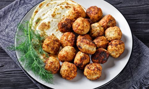 Η συνταγή για να φτιάξετε και εσείς τα κεφτεδάκια της γιαγιάς Άννας