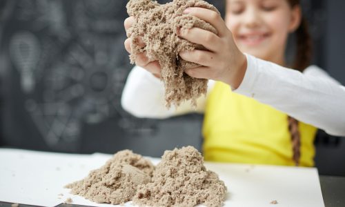 Πλαστελίνη με άμμο από την παραλία - Φτιάξτε τη και δίπλα στη θάλασσα