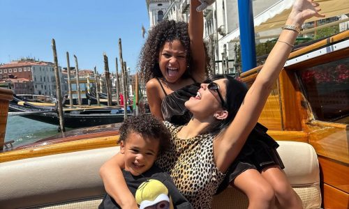 Kylie Jenner & Stormi: Μαμά και κόρη στο πρώτο τους κοινό GRWM βίντεο μακιγιάζ