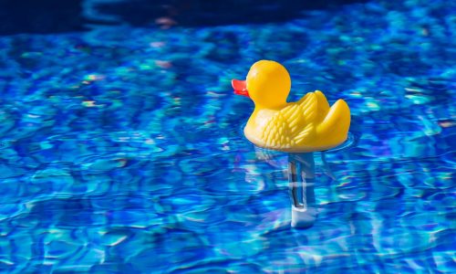 Πνιγμός χωρίς θόρυβο: Τι πρέπει να προσέξετε στην πισίνα ή τη θάλασσα