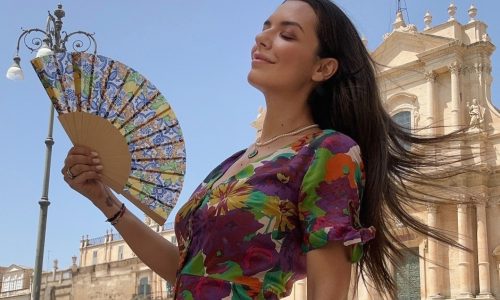 Η Νικολέττα Ράλλη ζει το απόλυτο καλοκαίρι με την κόρη της στη Σικελία