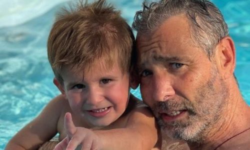 Θοδωρής Αθερίδης: Τα τρυφερά στιγμιότυπα με την πρώην σύζυγό του και τα εγγόνια τους