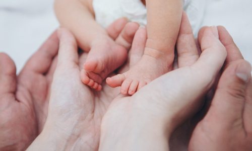 Μελέτη αποκαλύπτει πόσα μωρά από εξωσωματική έχουν γεννηθεί παγκοσμίως