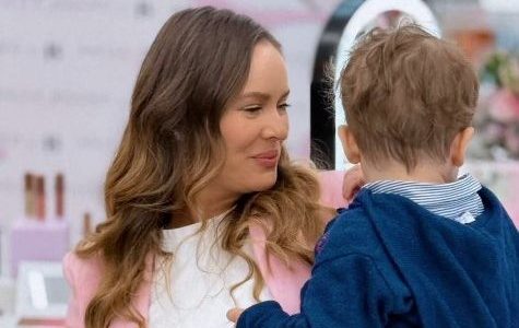 Ανίτα Μπραντ: Οι γιοι της κατασκευάζουν πλανήτες και ανακαλύπτουν το σύμπαν