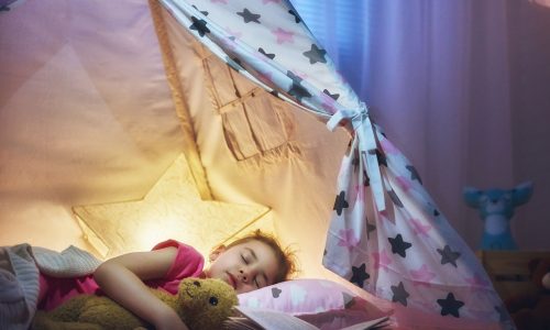 Γιατί τα παιδιά με ΔΕΠΥ δυσκολεύονται να κοιμηθούν; Οι επιστήμονες βρήκαν την απάντηση