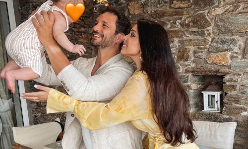 Ευθύμης Ζησάκης: Αυτό το καλοκαίρι κρατάει για πρώτη φορά όλο τον κόσμο στα χέρια του