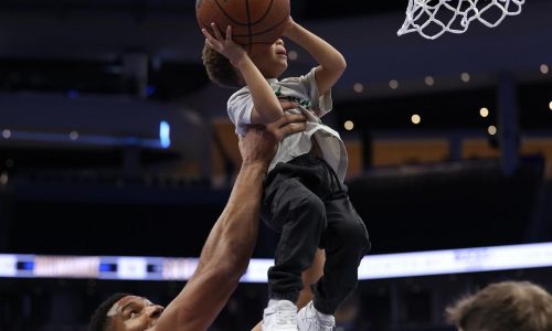 Γιάννης Αντετοκούνμπο:To γράμμα της συζύγου του στον γιο τους, Maverick με αφορμή τα 4α γενέθλιά του