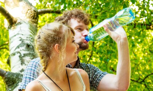 Τα πλαστικά απειλούν τη γονιμότητα, προειδοποιούν οι επιστήμονες