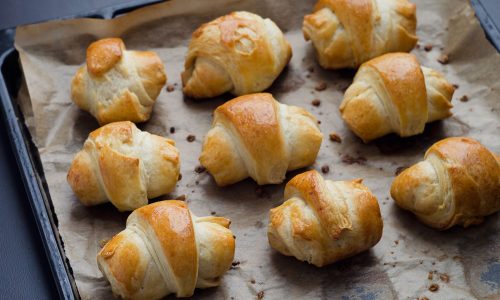 Επιστροφή στο σχολείο με το απόλυτο σνακ – Mini κρουασανάκια σε 10 λεπτά