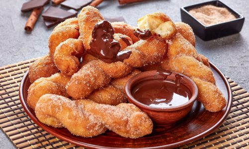 Στριφτά donuts με ζύμη 2 υλικών - Το πιο γλυκό κολατσιό για το σχολείο