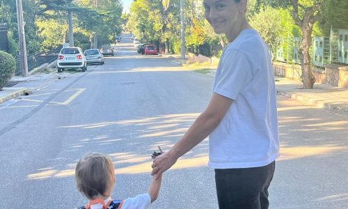 Η συγκινητική ανάρτηση της Γιούλικας Σκαφιδά για την πρώτη μέρα του γιου της στον παιδικό