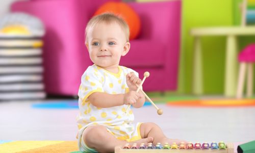 Αυτή η απλή καθημερινή συνήθεια ενισχύει τον εγκέφαλο του μωρού σας