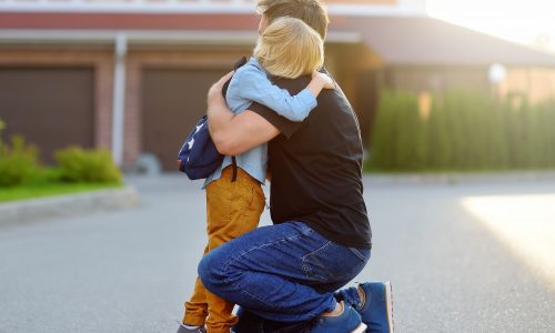 Γιατί οι γονείς έχουν σχολικό άγχος; 4 tips για να το αντιμετωπίσετε μαζί με τα παιδιά σας