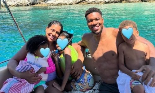 Family first:Οι συγκινητικές φωτογραφίες του Γιάννη Αντετοκούνμπο με την οικογένειά του μετά τη νίκη