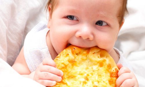 Πίτσα για βρέφη 10 μηνών και πάνω με ζύμη γλυκοπατάτας