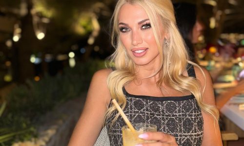 Το νέο δώρο του μικρού Βλάσση: Ένα κίτρινο Mercedes DK-SL63 στο σαλόνι της Κωνσταντίνας Σπυροπούλου