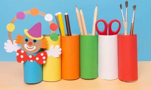 DIY: Φτιάξτε τη δική σας μολυβοθήκη με υλικά που έχετε ήδη στο σπίτι