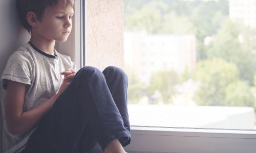 Μην φοβάσαι να δεις το παιδί σου να στεναχωριέται – Να γιατί