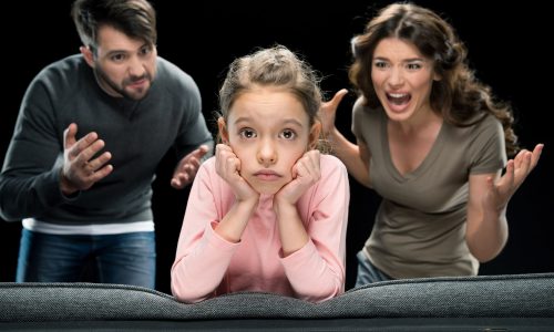 Έχετε αναρωτηθεί γιατί φωνάζουμε διαρκώς στα παιδιά;