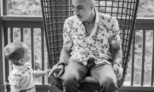 Ειδικός του Harvard: Οι γονείς δεν πρέπει να ανησυχούν υπερβολικά για τα λάθη τους - Να γιατί