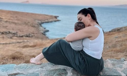 Ευρυδίκη Βαλαβάνη: Τι αποκάλυψε για τη γέννηση του γιου της, τον θηλασμό και την επιλόχειο κατάθλιψη