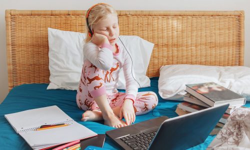 Το «Σύνδρομο του Βιαστικού Παιδιού» γίνεται τάση — Tι σημαίνει;