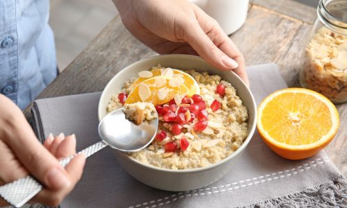 Τρώτε πολλές φυτικές ίνες; Πώς να το καταλάβετε και τι να κάνετε για να τις αυξήσετε