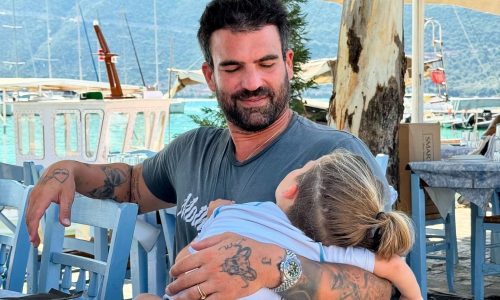 Ο Δημήτρης Αλεξάνδρου έφτιαξε ξεχωριστά pancakes για τον εαυτό του και τον Πάρη - Δείτε τις συνταγές