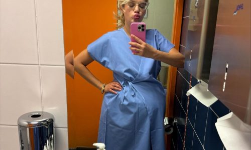 «Ένα ελάχιστο αλμπουμάκι ευτυχίας»: Οι πρώτες στιγμές της Τζένης Θεωνά με το νεογέννητο γιο της