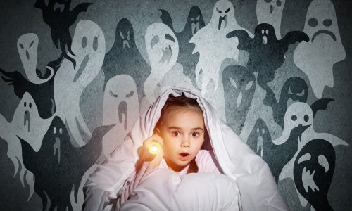 Μπορούν τα παιδιά να δουν φαντάσματα; Να τι λένε οι μαμάδες