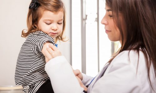 Παιδιά που πάνε πρώτη φορά βρεφονηπιακό σταθμό: Η σημασία του πλήρους εμβολιασμού
