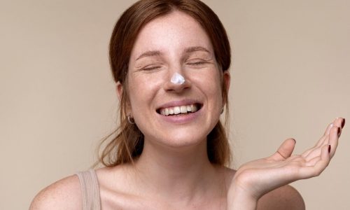 Υαλουρονικό οξύ & ενυδάτωση: Η ρουτίνα που χρειάζεται η επιδερμίδα σας