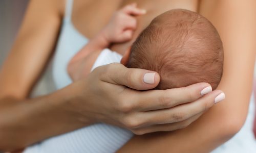 Θηλασμός: Όταν νιώθετε ότι δεν τα καταφέρνετε – Και πώς να το διαχειριστείτε