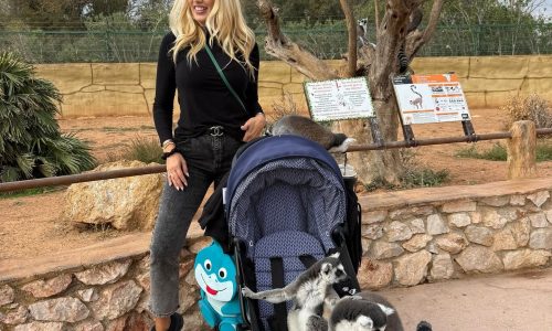 Η Κωνσταντίνα Σπυροπούλου γιόρτασε την 28η Οκτωβρίου με τους γιους της και τη μαμά της